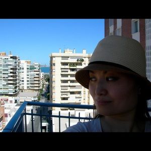 Meet your Posher, Oriana